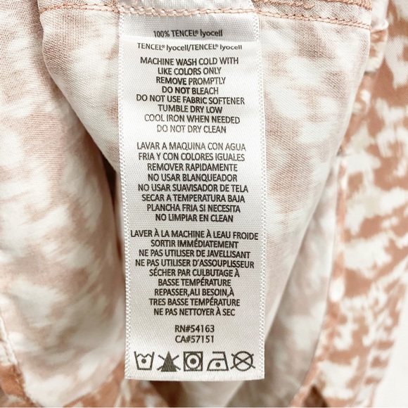 Calvin Klein Jeans Peach Beige & White Animal Print Button Down Shirt - Picture 9 of 9